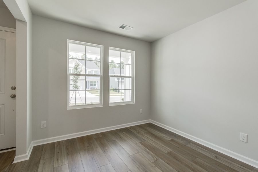 Spacious, unfurnished interior of a new home in Killians Crossing, Blythewood (Image 15).