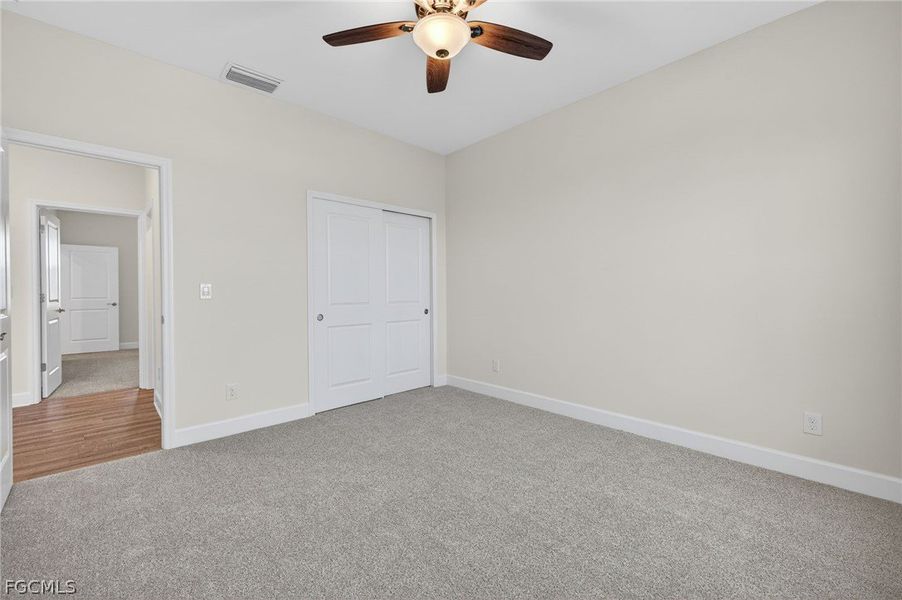 Spacious, unfurnished interior of a new home in Cape Coral, Cape Coral (Image 19).