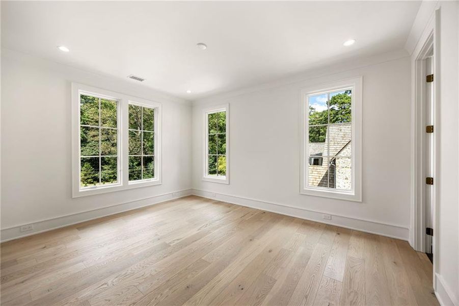 Spacious, unfurnished interior of a new home in , Atlanta (Image 53).