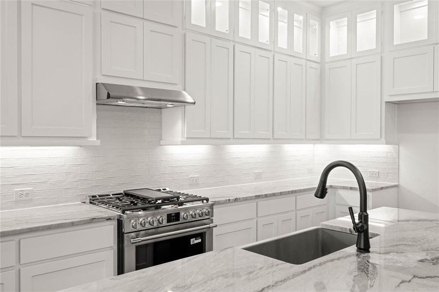 1848 Wittington- Kitchen-5 1848 Wittington- Kitchen-5