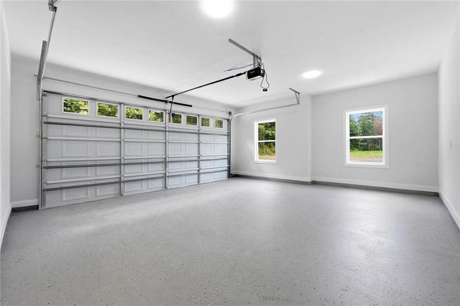 Spacious, unfurnished interior of a new home in , Douglasville (Image 27). Spacious, unfurnished interior of a new home in , Douglasville (Image 27).