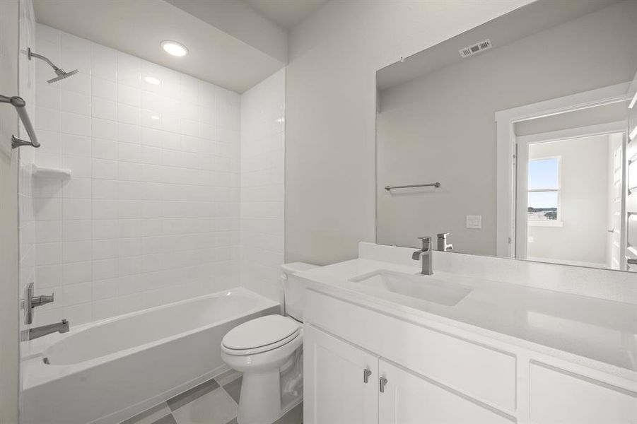 4606 White Buffalo_2220_Aspen- Bathroom-1