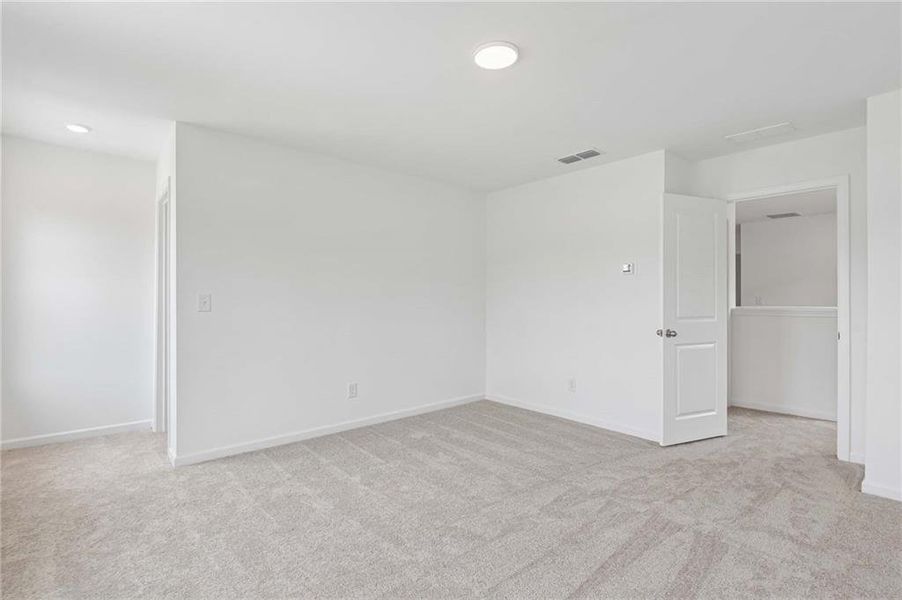 Spacious, unfurnished interior of a new home in Leydenview, Mableton (Image 20). Spacious, unfurnished interior of a new home in Leydenview, Mableton (Image 20).