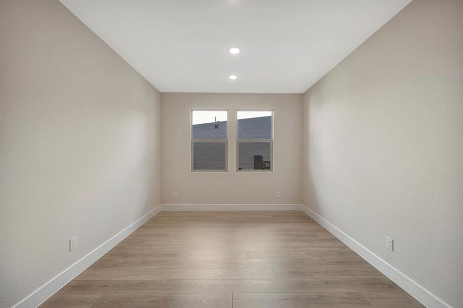Spacious, unfurnished interior of a new home in Elevon, Lavon (Image 33).