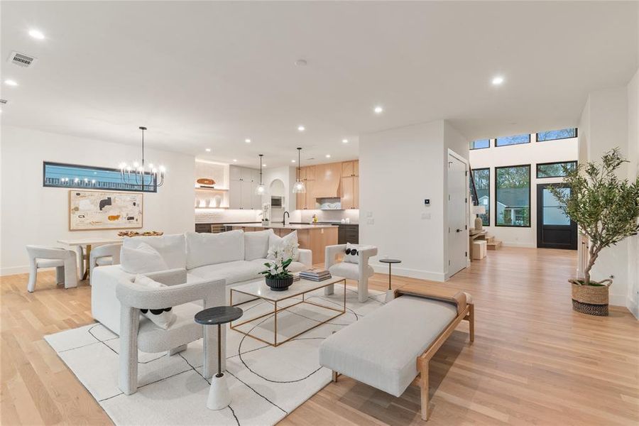 Furnished interior view inside a new home in , Dallas (Image 34).