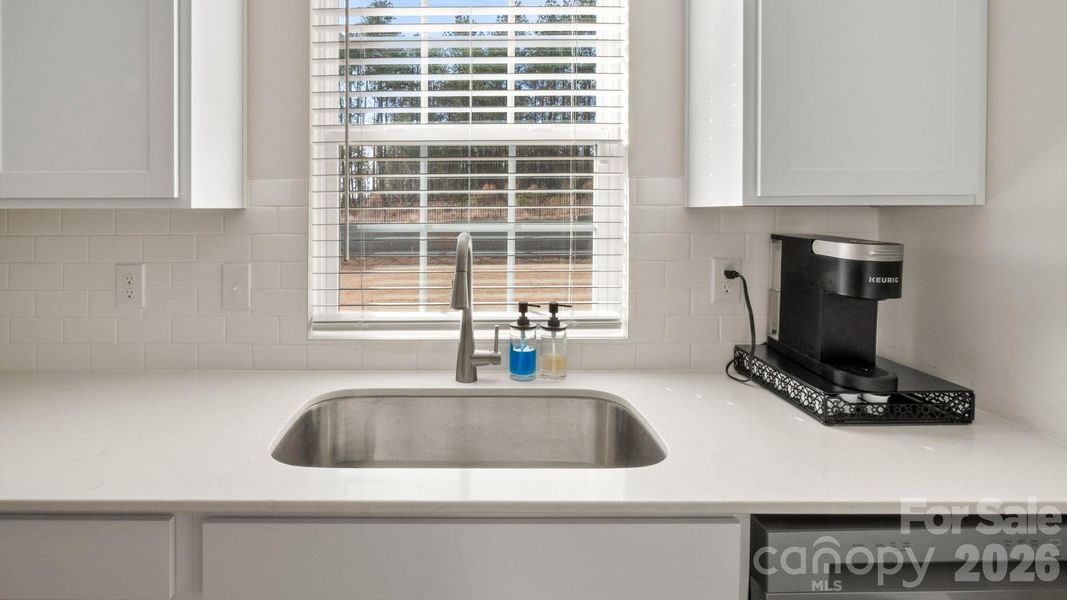 Close-up of interior finishes inside a home in Walkers Mill, Edgemoor (Image 21).