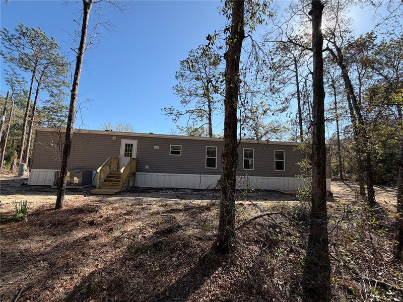 Exterior details and patio area of a home in , Crystal River (Image 23).