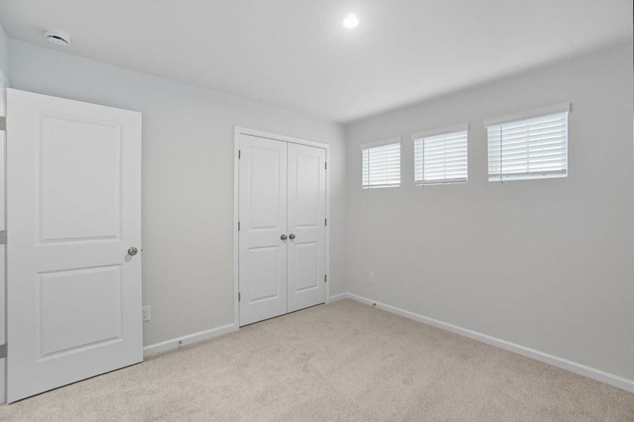 Photo representation of the Sequoia plan. Colors, finishes and options will vary.