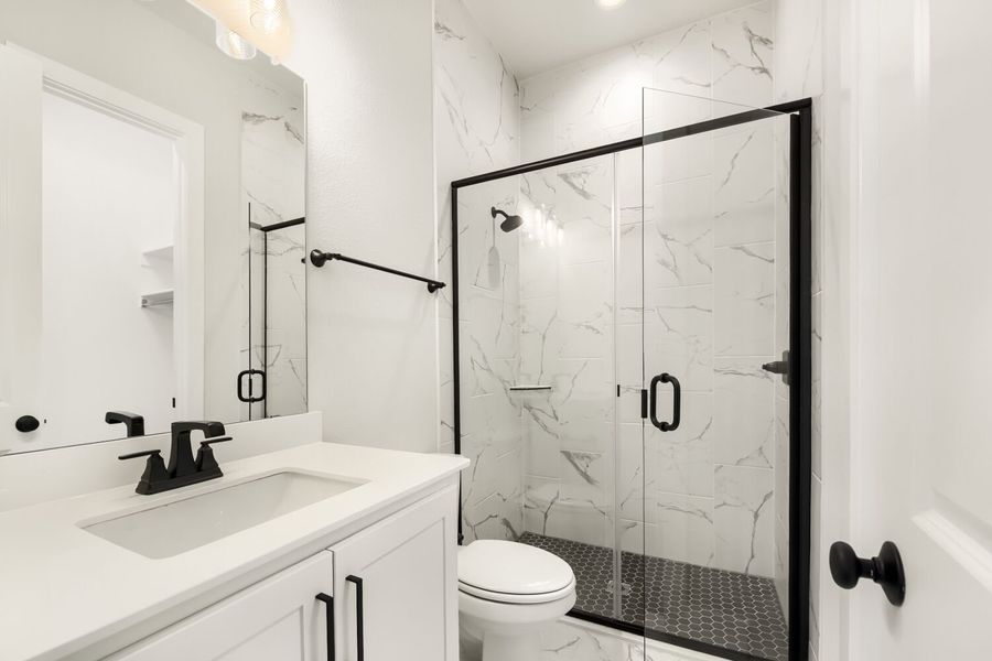 790 White Sage - Full Bathroom 790 White Sage - Full Bathroom
