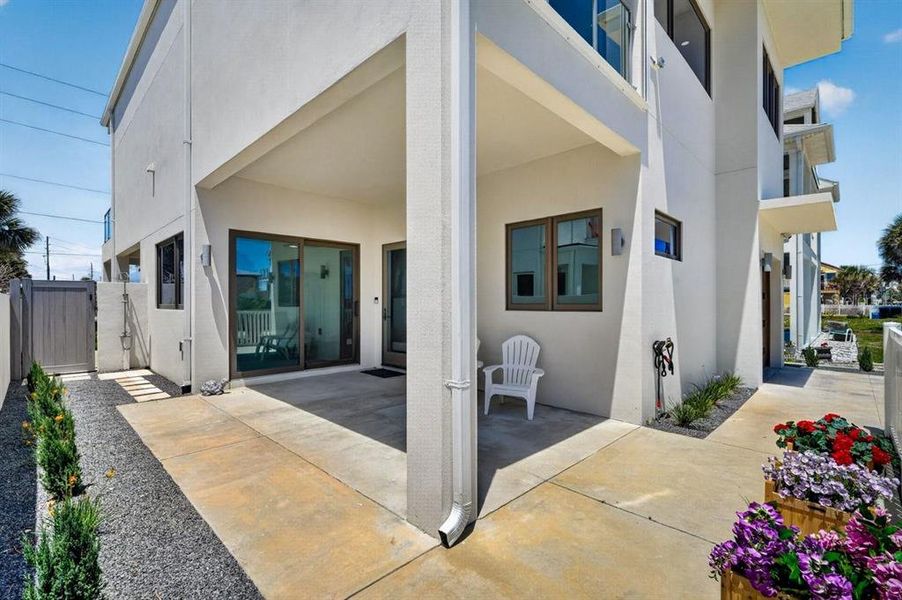 Exterior details and patio area of a home in , New Smyrna Beach (Image 32).