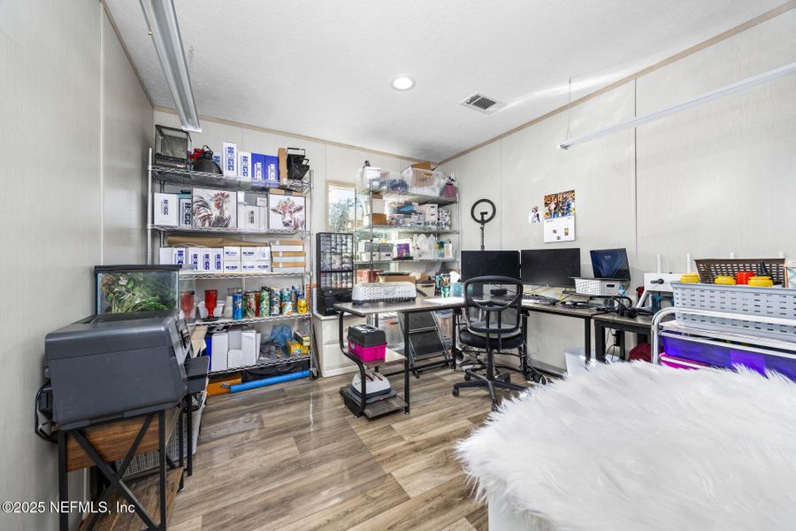 Image 16 of a home in .