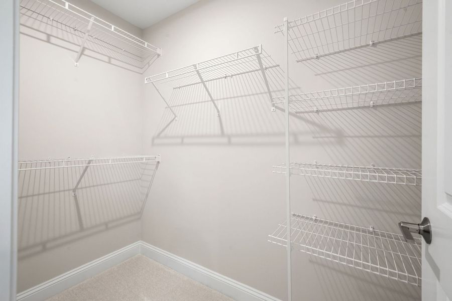 Spacious, unfurnished interior of a new home in Waterways, Richmond Hill (Image 23).