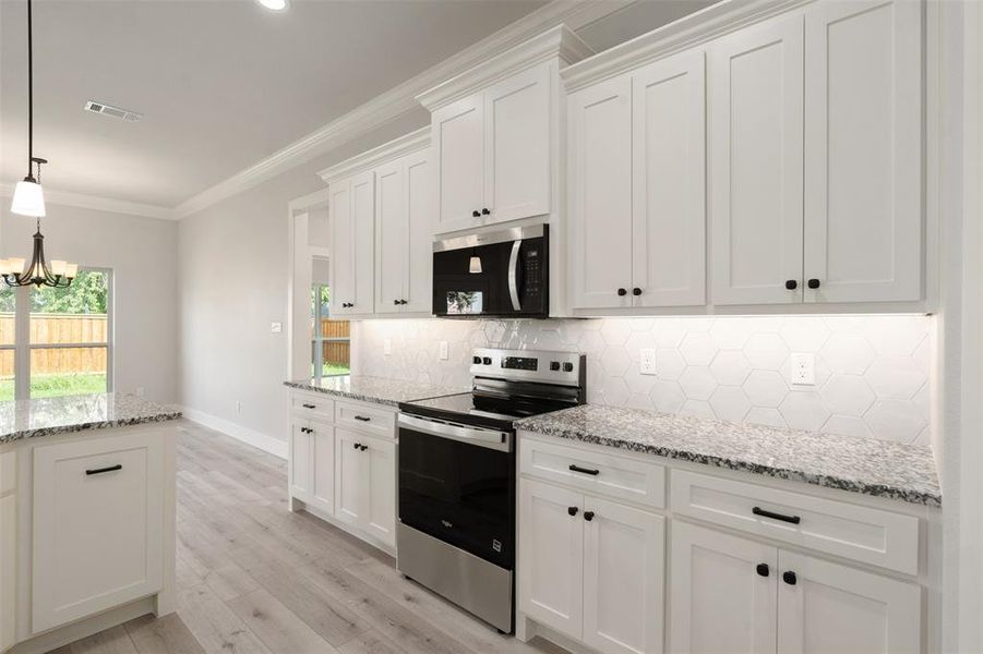 Furnished interior view inside a new home in , Mabank (Image 10). Furnished interior view inside a new home in , Mabank (Image 10).