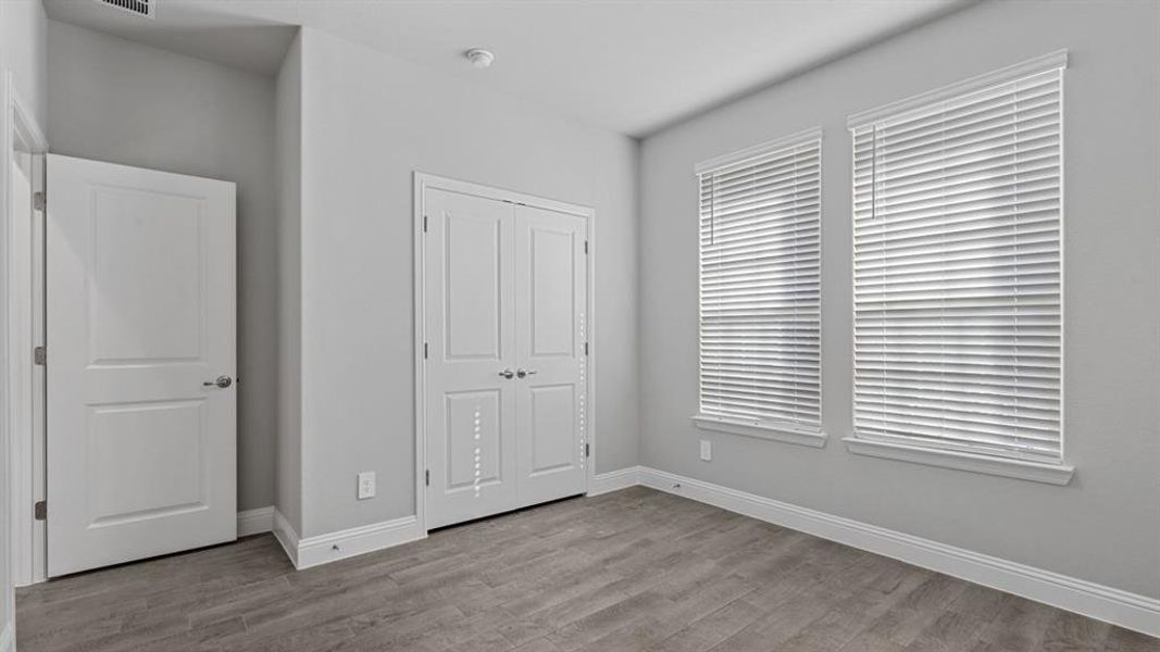 Spacious, unfurnished interior of a new home in Treeline, Justin (Image 38).