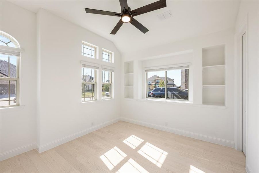 Spacious, unfurnished interior of a new home in Somerset Classic 70s & 80s, Mansfield (Image 18).