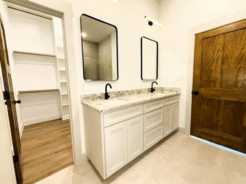 Furnished interior view inside a new home in , Fort Worth (Image 8). Furnished interior view inside a new home in , Fort Worth (Image 8).