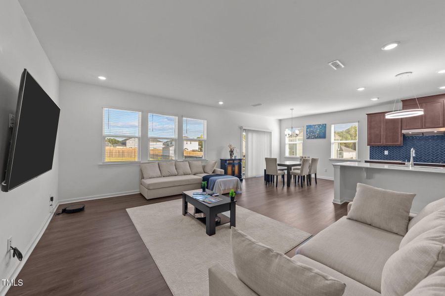 29-web-or-mls-VB4A0673