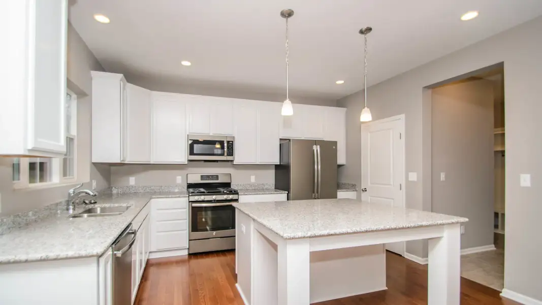 Representative furnished interior of a home built from the The Winslow by Norfolk Homes in Offsite Builds Southern Michigan, Ann Arbor (Image 9).