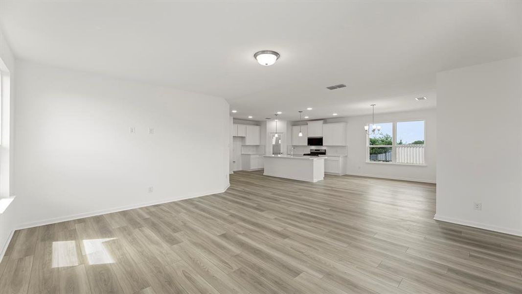 18. 3250 Summerland - Family (2) 18. 3250 Summerland - Family (2)