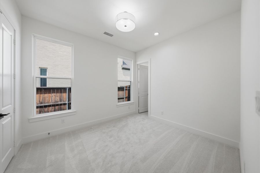 Spacious, unfurnished interior of a new home in Estates at Rockhill, Frisco (Image 19). Spacious, unfurnished interior of a new home in Estates at Rockhill, Frisco (Image 19).