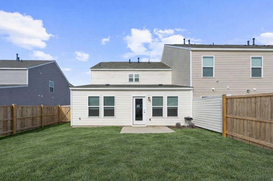 Exterior details and patio area of a home in , Summerville (Image 24).