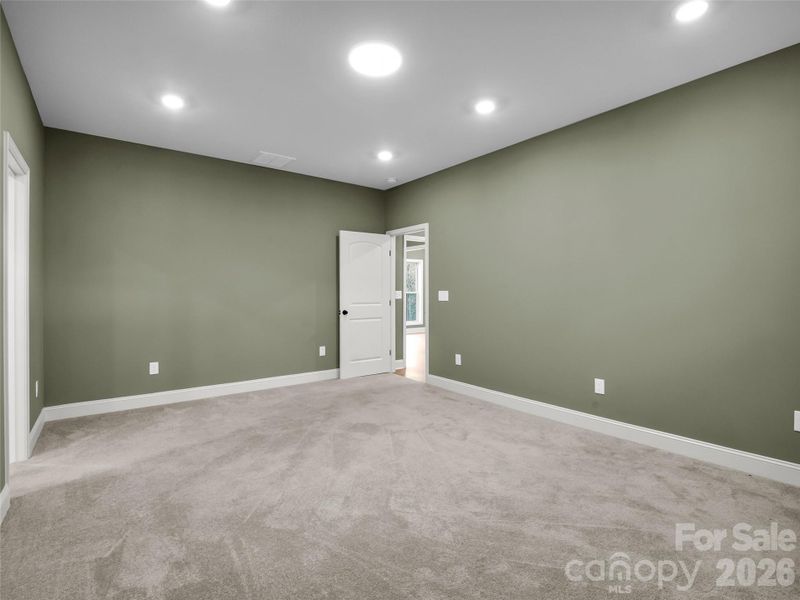 Spacious, unfurnished interior of a new home in , Rutherfordton (Image 34).