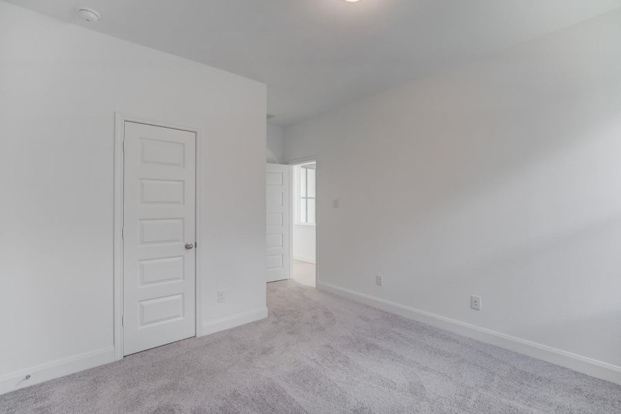 Spacious, unfurnished interior of a new home in Townsen Landing, Humble (Image 15).