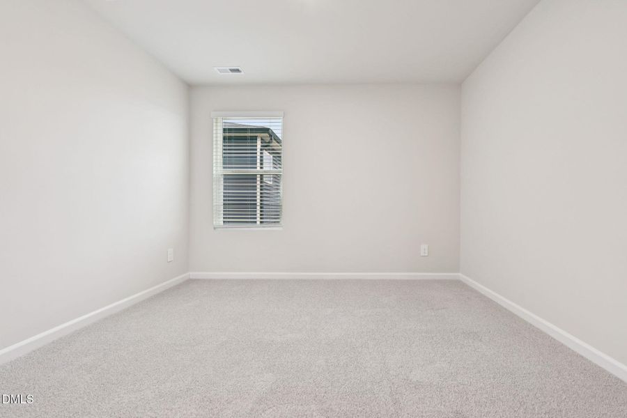 31-web-or-mls-Raleigh - Oak Manor - 649