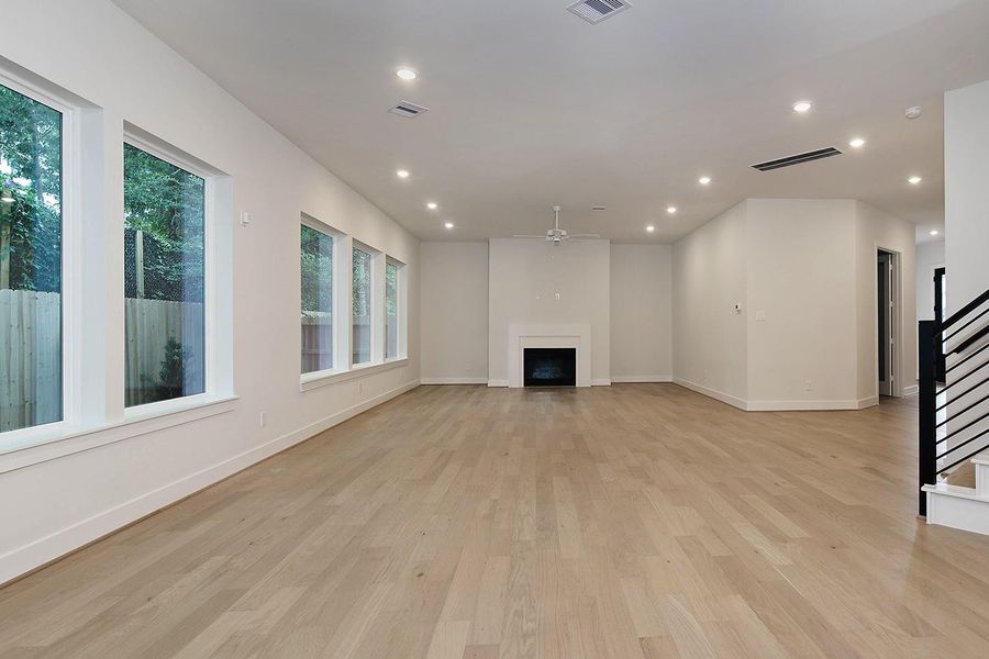 Spacious, unfurnished interior of a new home in , The Woodlands (Image 23). Spacious, unfurnished interior of a new home in , The Woodlands (Image 23).