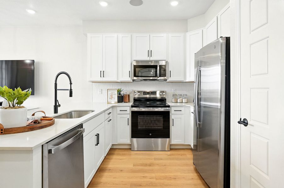 Furnished interior view inside a new home in Parterre, Thornton (Image 10).