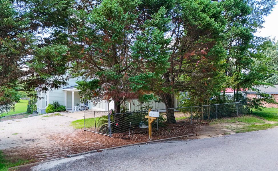 Natural landscape and outdoor views near in Summerton (Image 126). Natural landscape and outdoor views near in Summerton (Image 126).