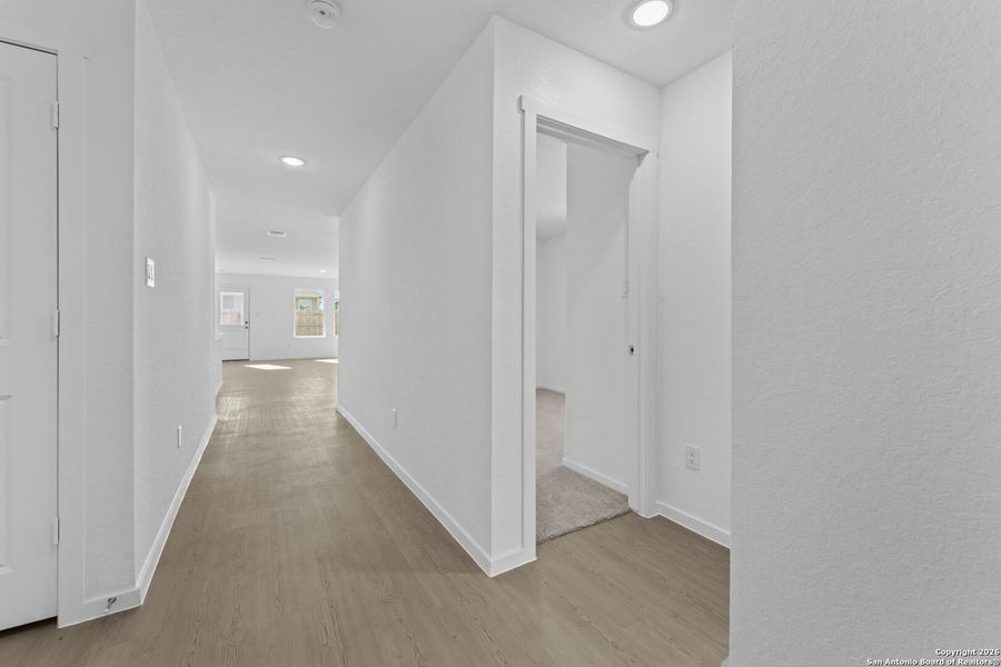 Spacious, unfurnished interior of a new home in Friendship Oaks, Fredericksburg (Image 10). Spacious, unfurnished interior of a new home in Friendship Oaks, Fredericksburg (Image 10).