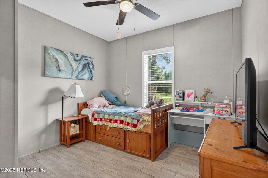 Furnished interior view inside a new home in , Middleburg (Image 24).