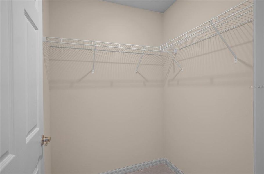 Spacious, unfurnished interior of a new home in , Floral City (Image 16).