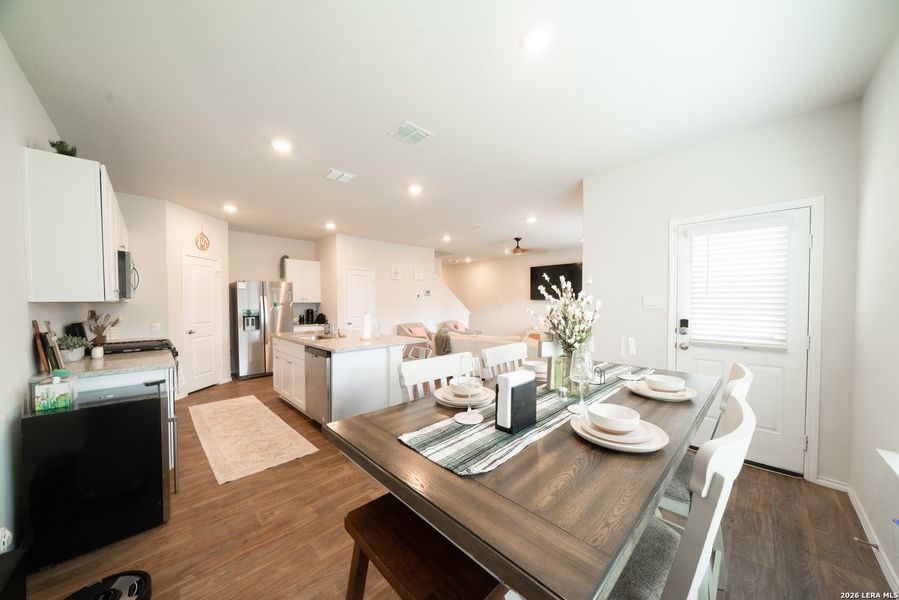 Furnished interior view inside a new home in , Floresville (Image 5).