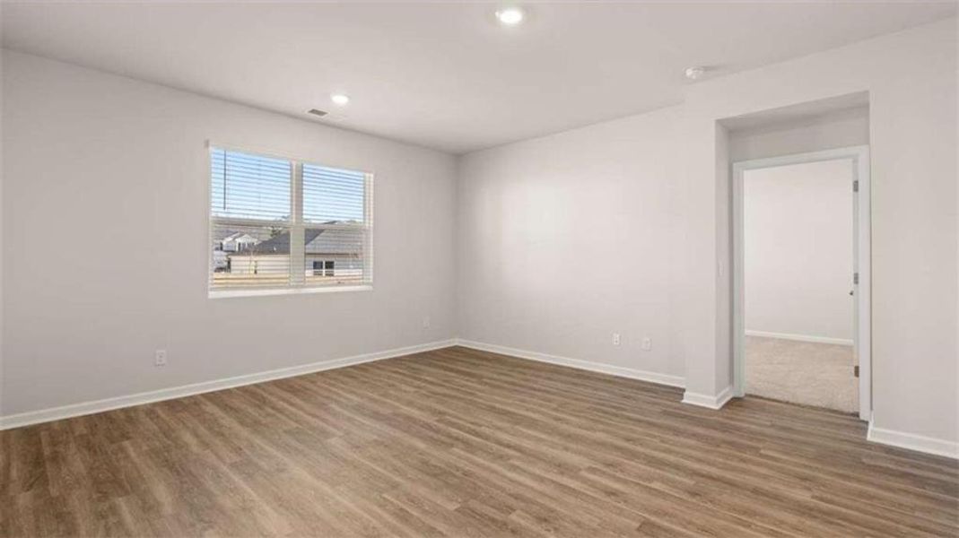 Spacious, unfurnished interior of a new home in Oakchase at Hampton, Hampton (Image 31). Spacious, unfurnished interior of a new home in Oakchase at Hampton, Hampton (Image 31).