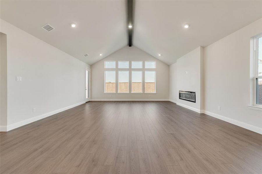 Spacious, unfurnished interior of a new home in Wildflower Ranch, Justin (Image 20). Spacious, unfurnished interior of a new home in Wildflower Ranch, Justin (Image 20).
