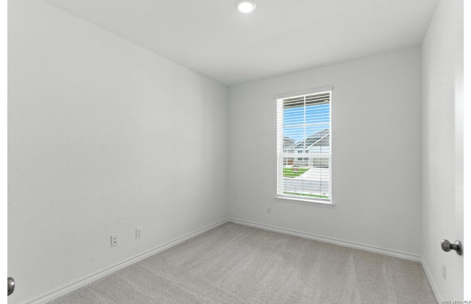 Spacious, unfurnished interior of a new home in Corley Farms, Boerne (Image 16).