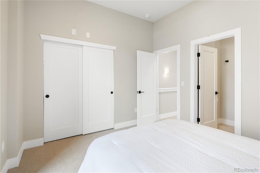 Spacious, unfurnished interior of a new home in , Denver (Image 21).