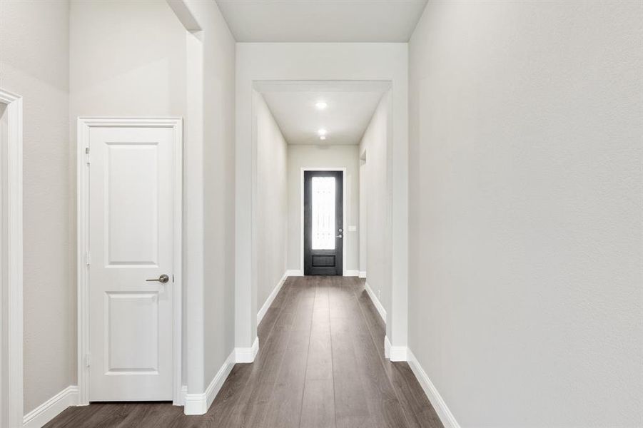 Spacious, unfurnished interior of a new home in The Oaks, Red Oak (Image 28). Spacious, unfurnished interior of a new home in The Oaks, Red Oak (Image 28).