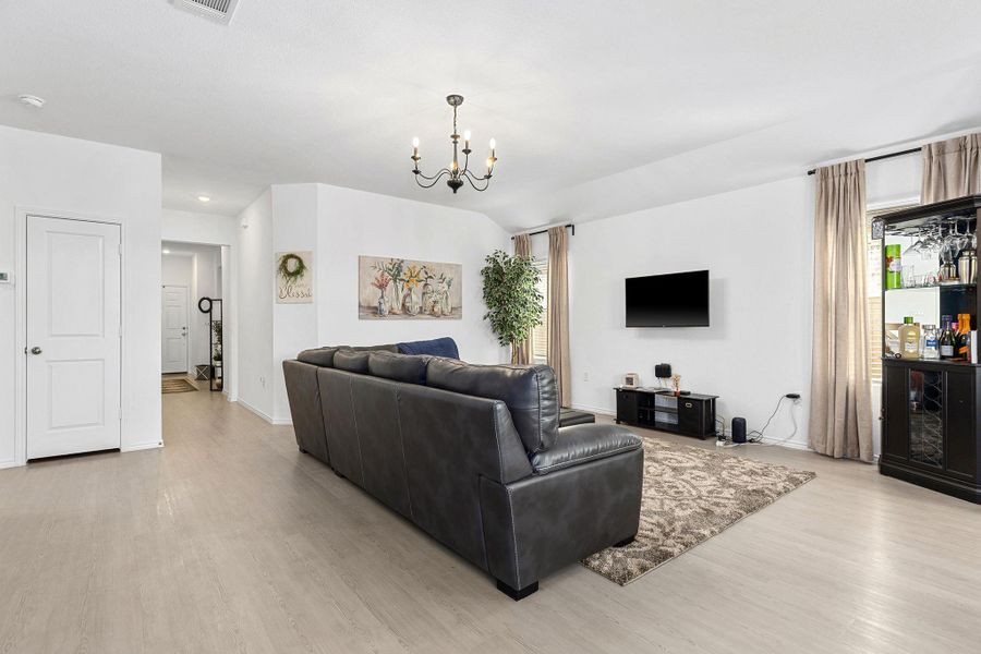 Furnished interior view inside a new home in Cotton Brook: Claremont Collection, Hutto (Image 6). Furnished interior view inside a new home in Cotton Brook: Claremont Collection, Hutto (Image 6).