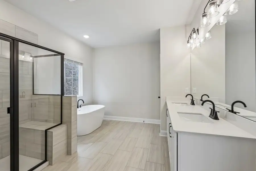 Primary Bathroom | For representation purposes only. Options and layout may vary by community and home plan. Primary Bathroom | For representation purposes only. Options and layout may vary by community and home plan.