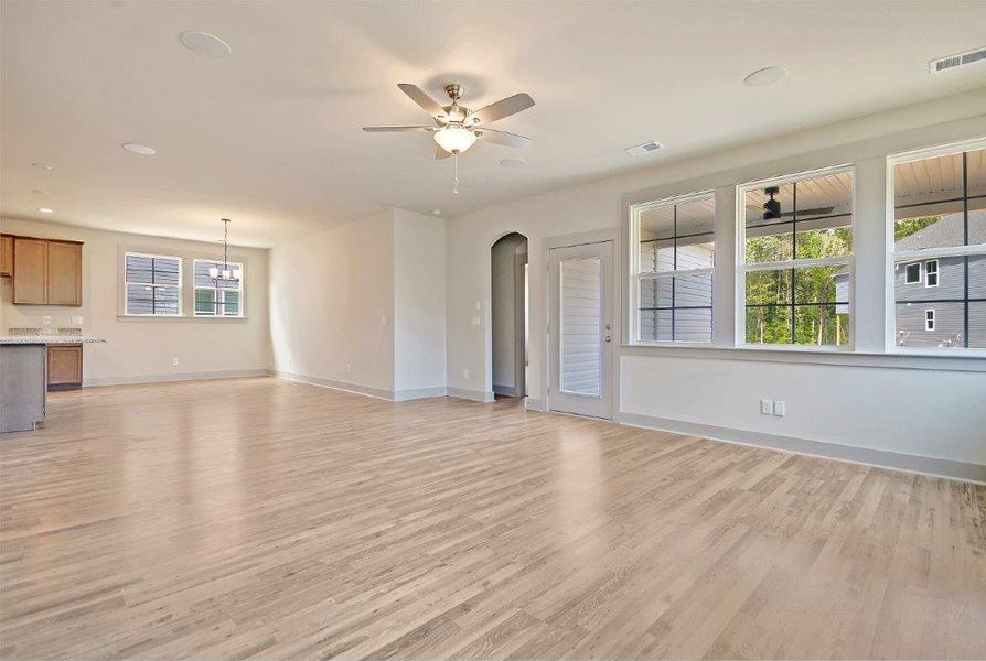 Spacious, unfurnished interior of a new home in Creek Pointe, Moncks Corner (Image 21).