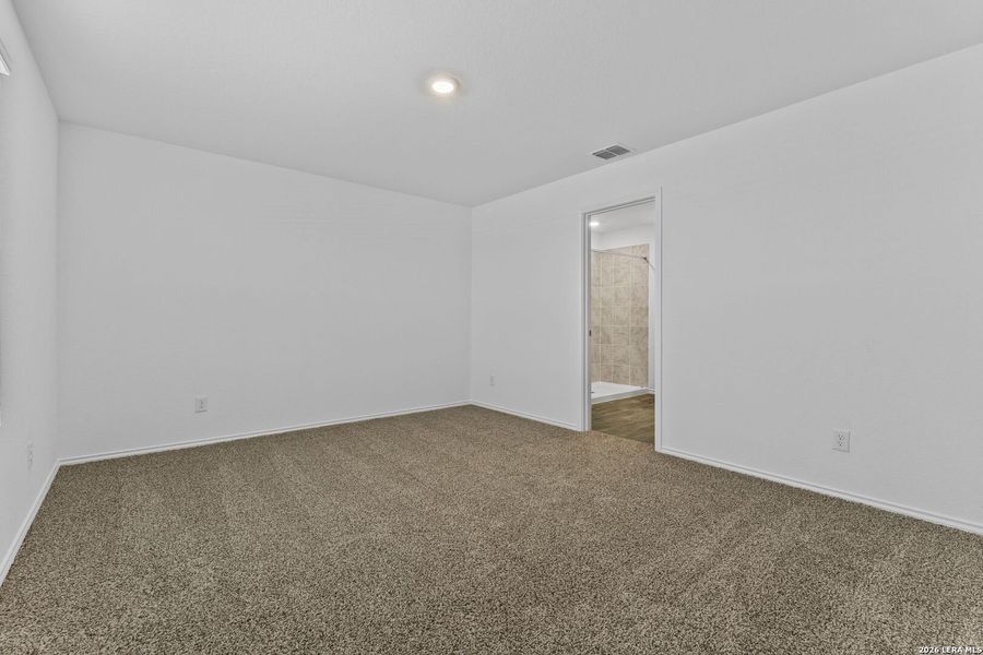 Spacious, unfurnished interior of a new home in Preserve at Medina, Von Ormy (Image 18). Spacious, unfurnished interior of a new home in Preserve at Medina, Von Ormy (Image 18).
