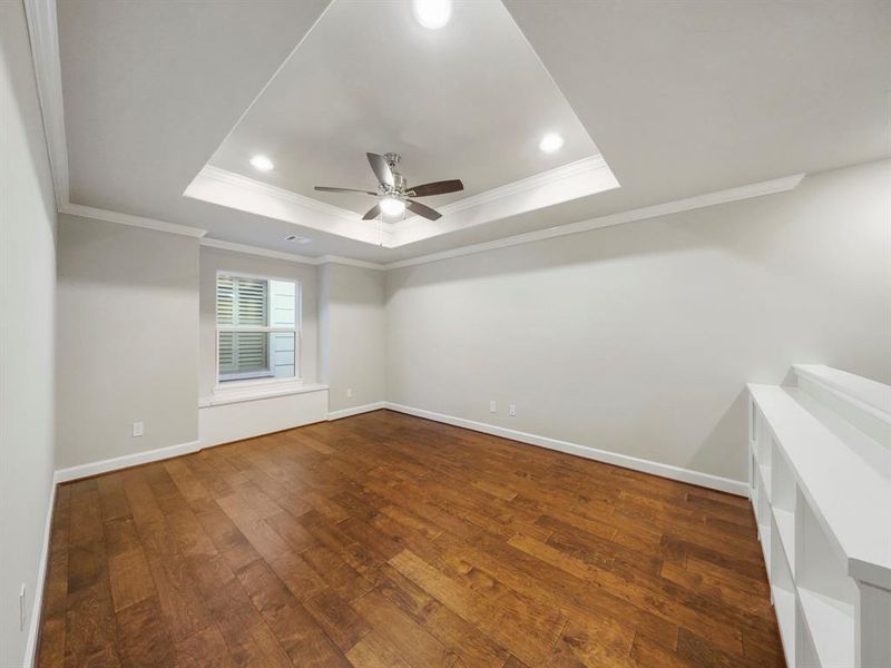 A fantastic space, this game room can serve as an informal media room or a home gym, or both. It has built-in shelves for extra storage and carpet floors, all part of our Standard Features. (Sample photo of a completed Sterling Floor Plan. Image may show alternative features/and or upgrades.)