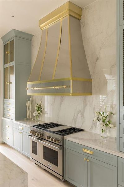 Furnished interior view inside a new home in , Southlake (Image 7).