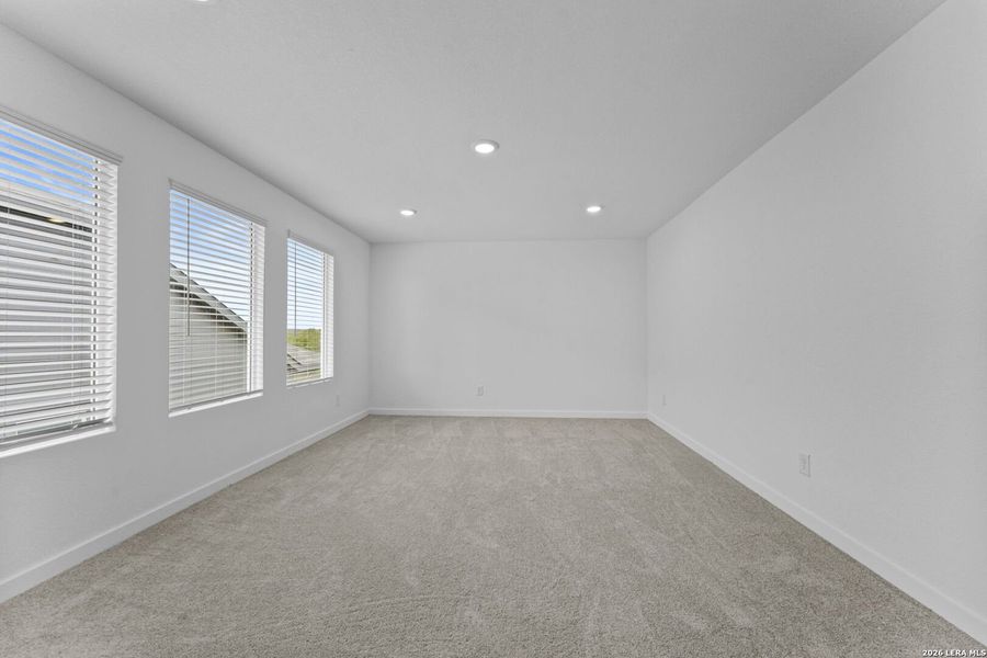 Spacious, unfurnished interior of a new home in Hightop Ridge, Converse (Image 10).