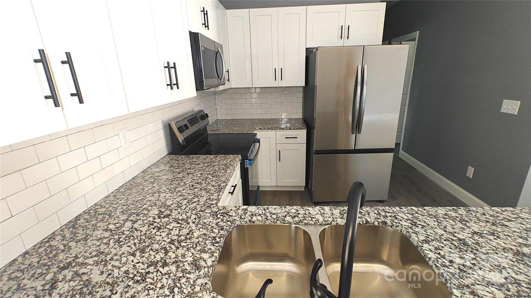 Furnished interior view inside a new home in , Gastonia (Image 9).