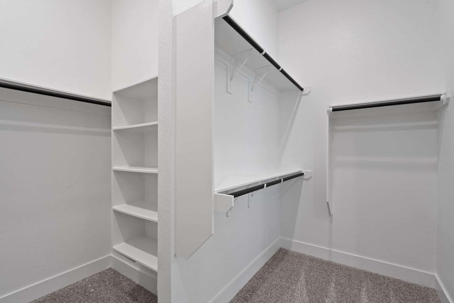 Spacious, unfurnished interior of a new home in Riceland, Mont Belvieu (Image 32).