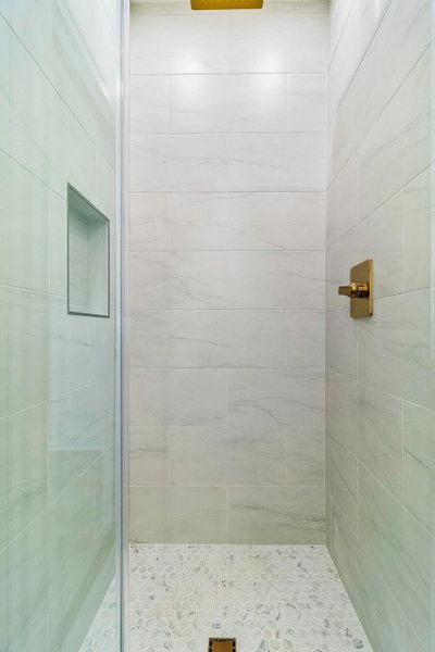 Close-up of interior finishes inside a home in , Onalaska (Image 22).